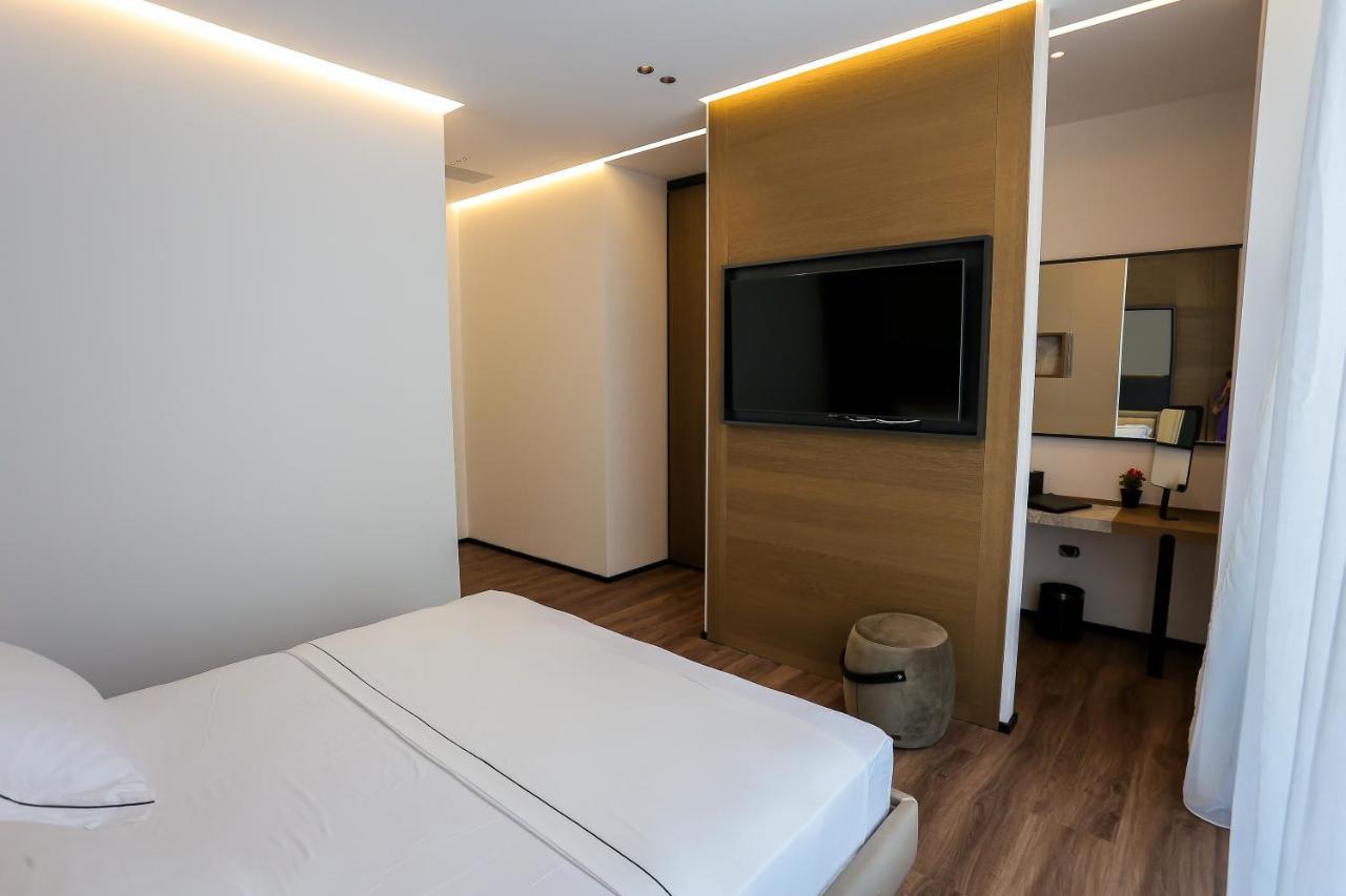 Nassau Hotel Dhermi Exterior photo