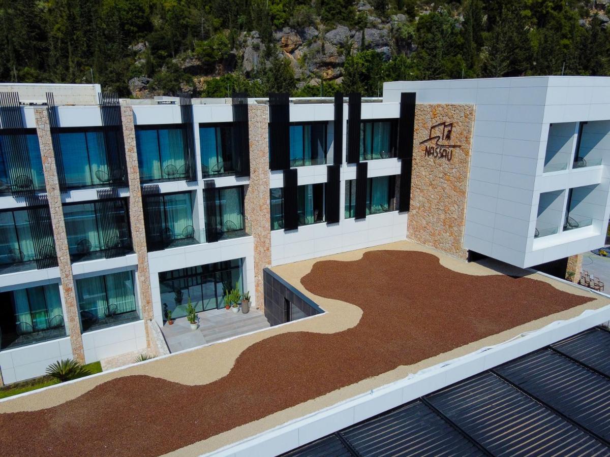 Nassau Hotel Dhermi Exterior photo